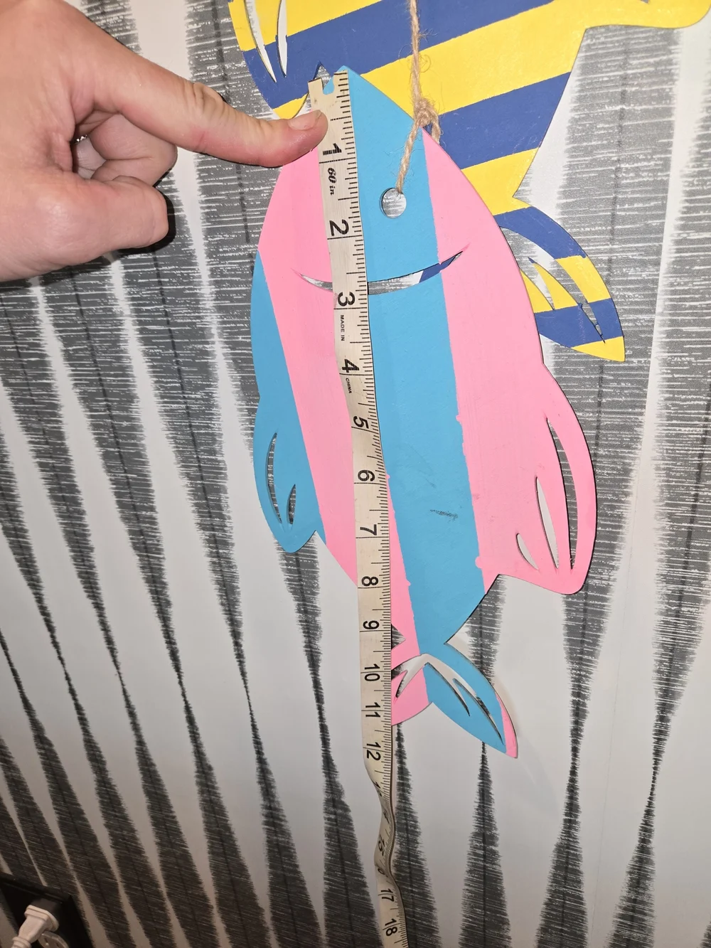 Hand Painted Colorful Wooden Fish Garland Coastal Nautical Hanging Wall Decor